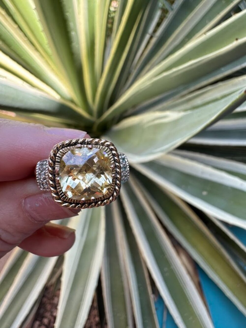 Lia Sophia Champagne Crystal Statement Ring Gold Tone Cocktail Ring